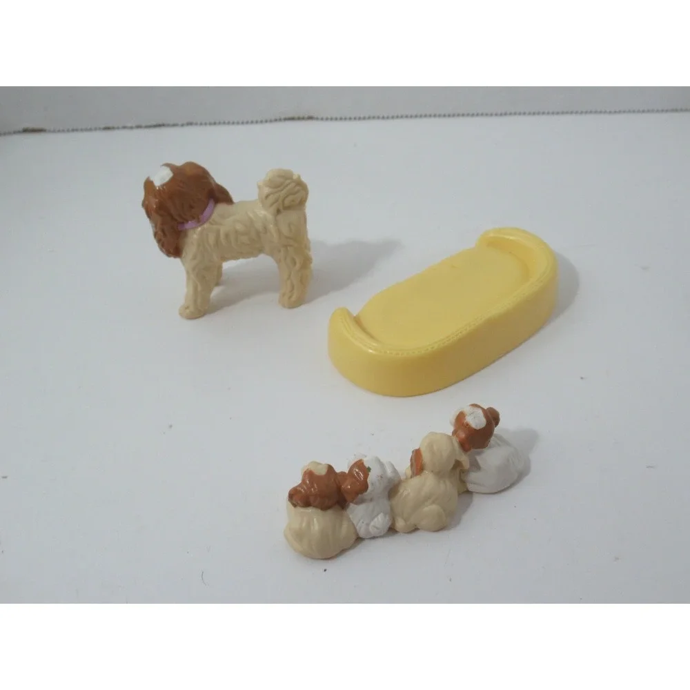 Fisher Price Loving Family Dollhouse Pets Dog Cocker Spaniel Mom Puppies bed lot